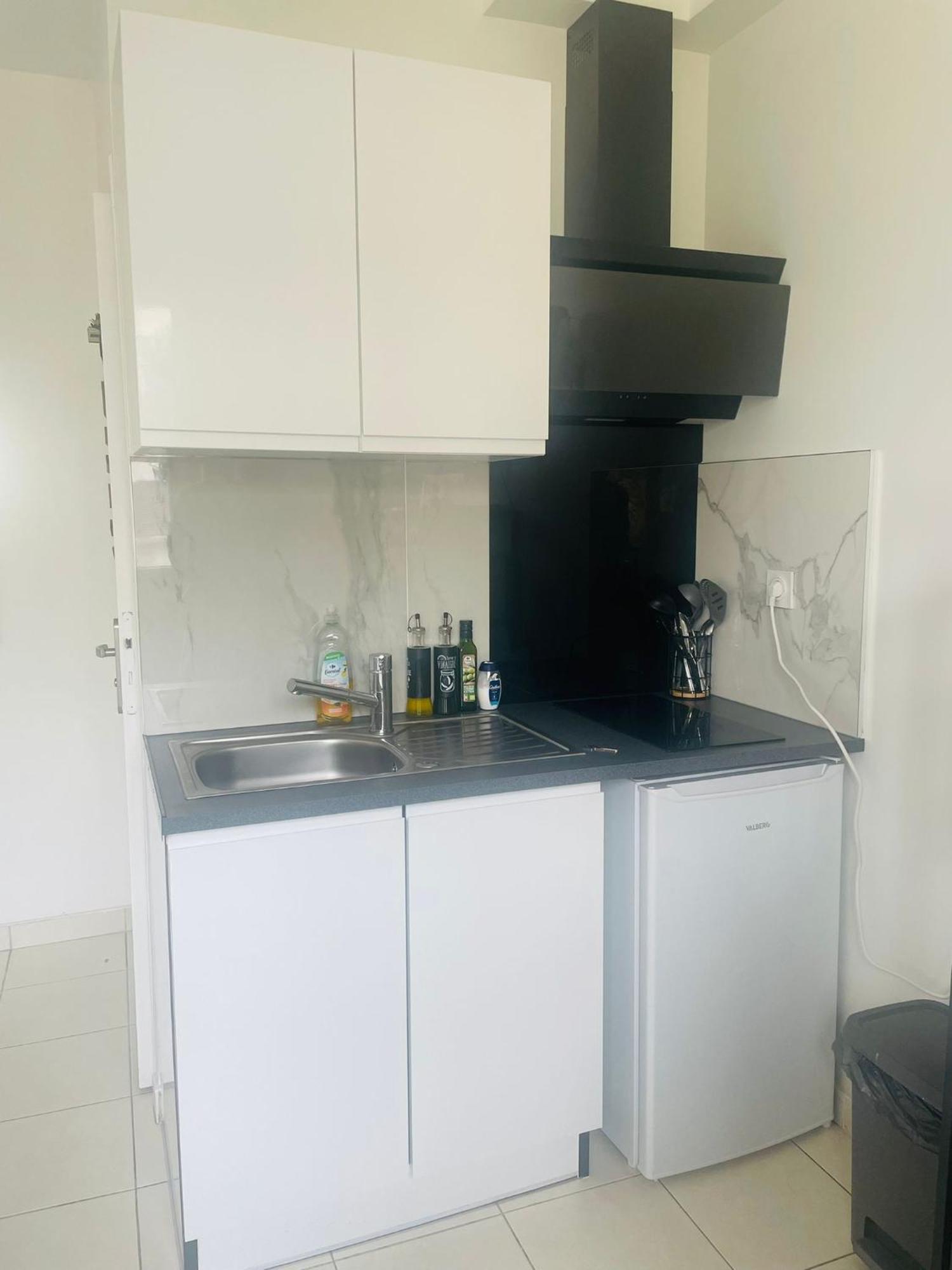 Appartamento Beau Studio A 30Min De Paris Bobigny Esterno foto